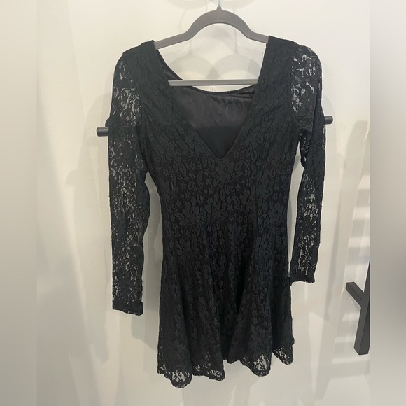Black Lace Dress - Picture 2 of 4